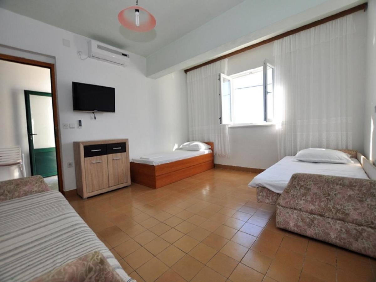 House Karlo Apartments オミシュ エクステリア 写真